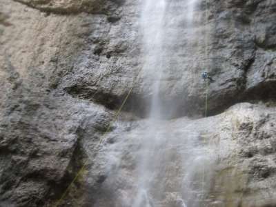 Valle Fredda - 
        La cascata da 130
    