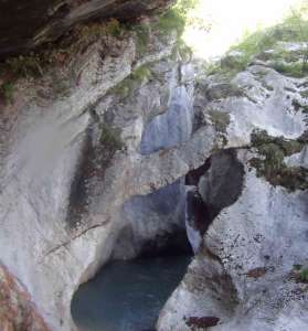 Val Zemola - 
        Arco naturale
    