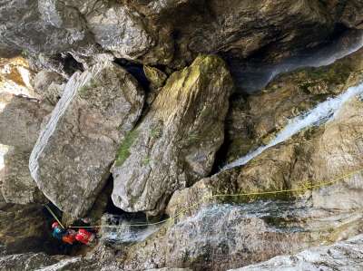 Val dei Rosari - 
        la calata di ingresso nella strettoia conclusiva
    