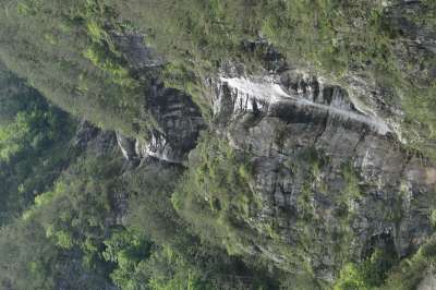 Ciol de Costa Spessa - 
        L\'ultima e più alta verticale, in riva dx al torrente Settimana 
    