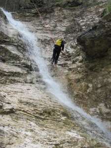 Valle dell' Infernaccio
Val d' Abisso - Cascate della Madonna - 
        la calata da 45m
    