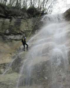 Valle dell' Infernaccio
Val d' Abisso - Cascate della Madonna - 
        
    