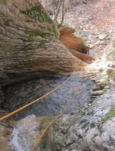 Fosso di Trilla - 
        vaschette in seguenza
    