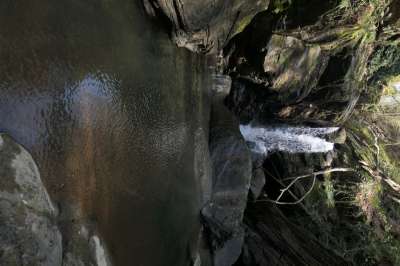Torrente Sansobbia - 
        C12 che segna la fine della parte più stretta, e l\'inizio di quella più verticale
    