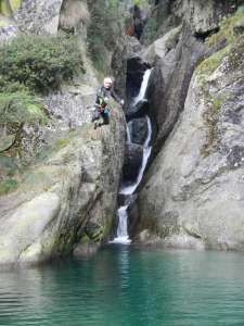 Rio Lasin - 
        salto da 10m
    