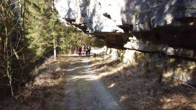 Torrente Ghelpach - 
        strada di avvicinamento
    